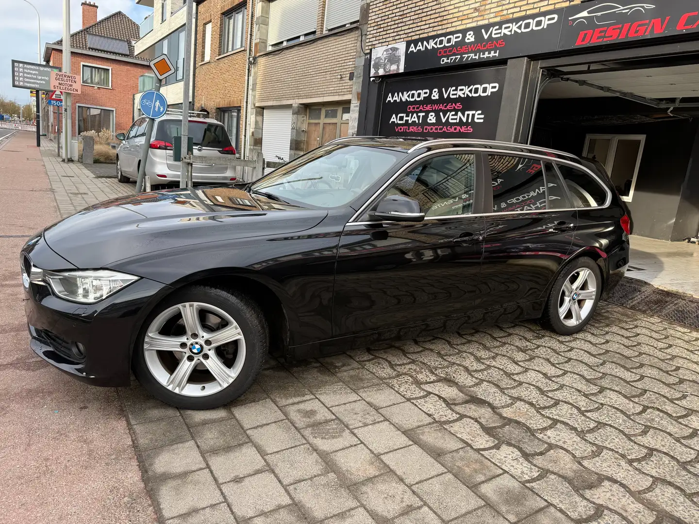 BMW 318 Touring 318D automatique Navi Xenon Cuir Cruise Noir - 1