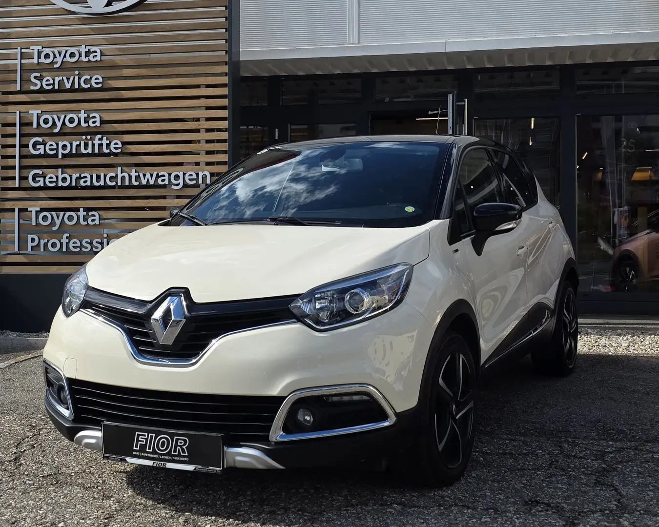 Renault Captur 4Austria Beige - 1