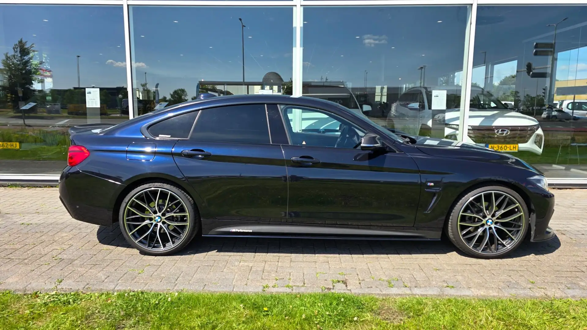 BMW 418 4-serie Gran Coupé 418i Executive | NAP | Automaat Zwart - 2