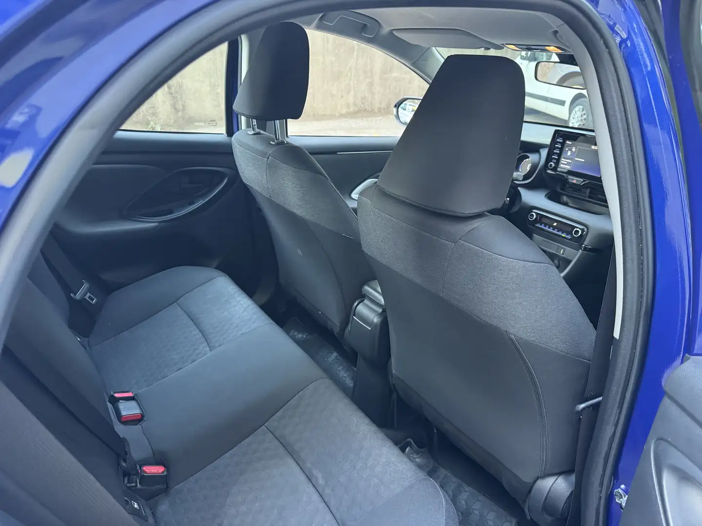 Toyota Yaris 5p 1.5h Trend Blue Edition my18 - 2