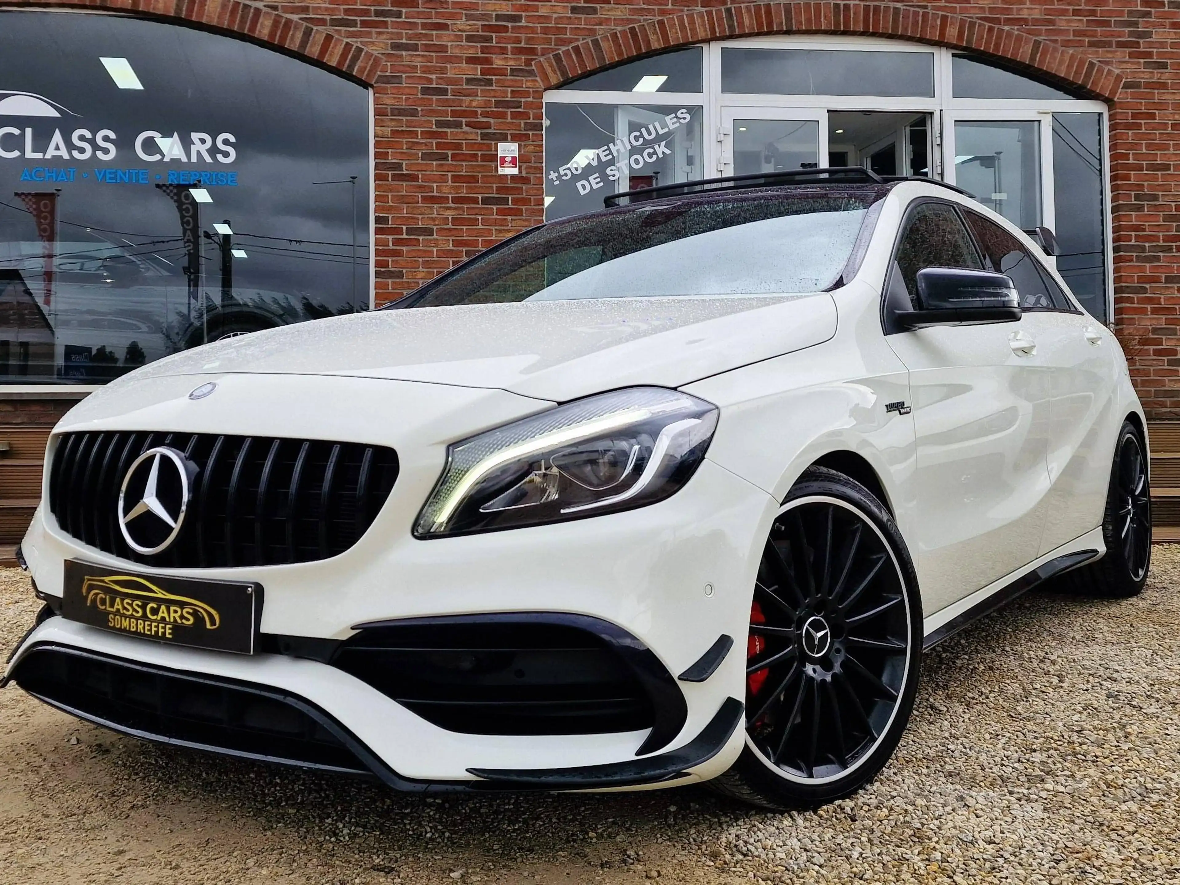 Mercedes-Benz A 45 AMG TURBO 4-Matic KIT AERO / AUTO / PANO / VENTE MARCHAND - EXPORT — photo 5