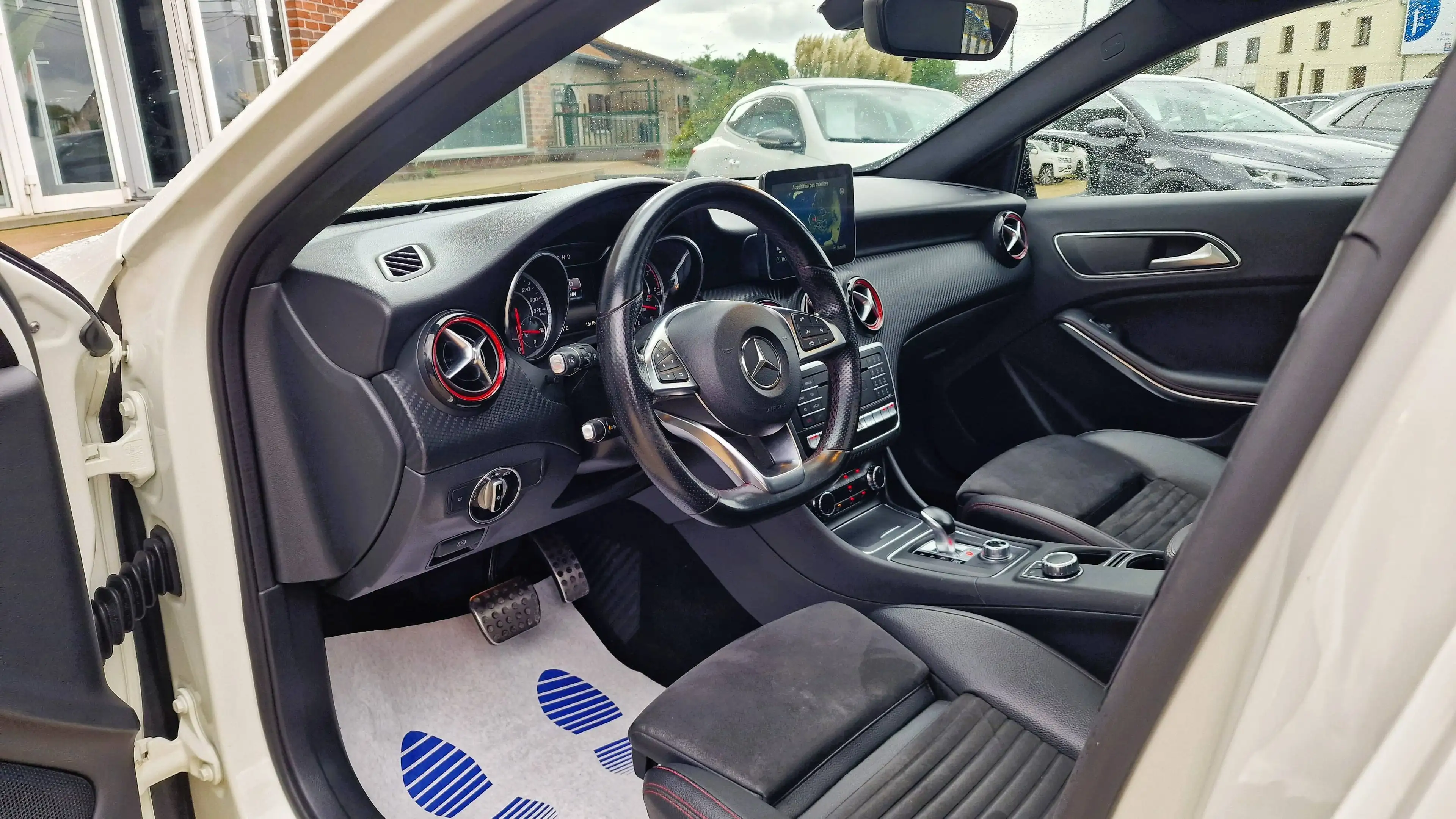 Mercedes-Benz A 45 AMG TURBO 4-Matic KIT AERO / AUTO / PANO / VENTE MARCHAND - EXPORT — photo 7