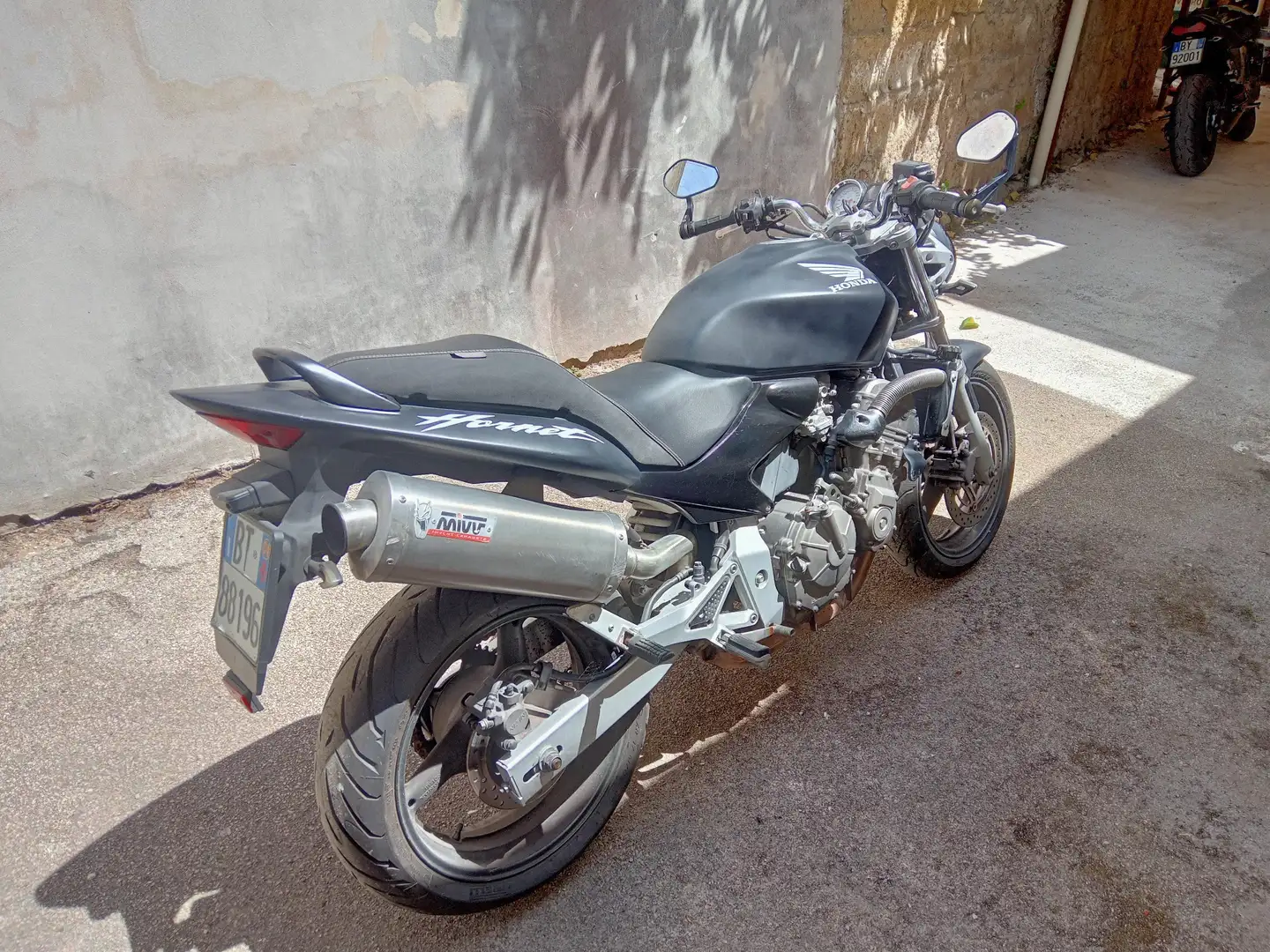 Honda Hornet Noir - 2