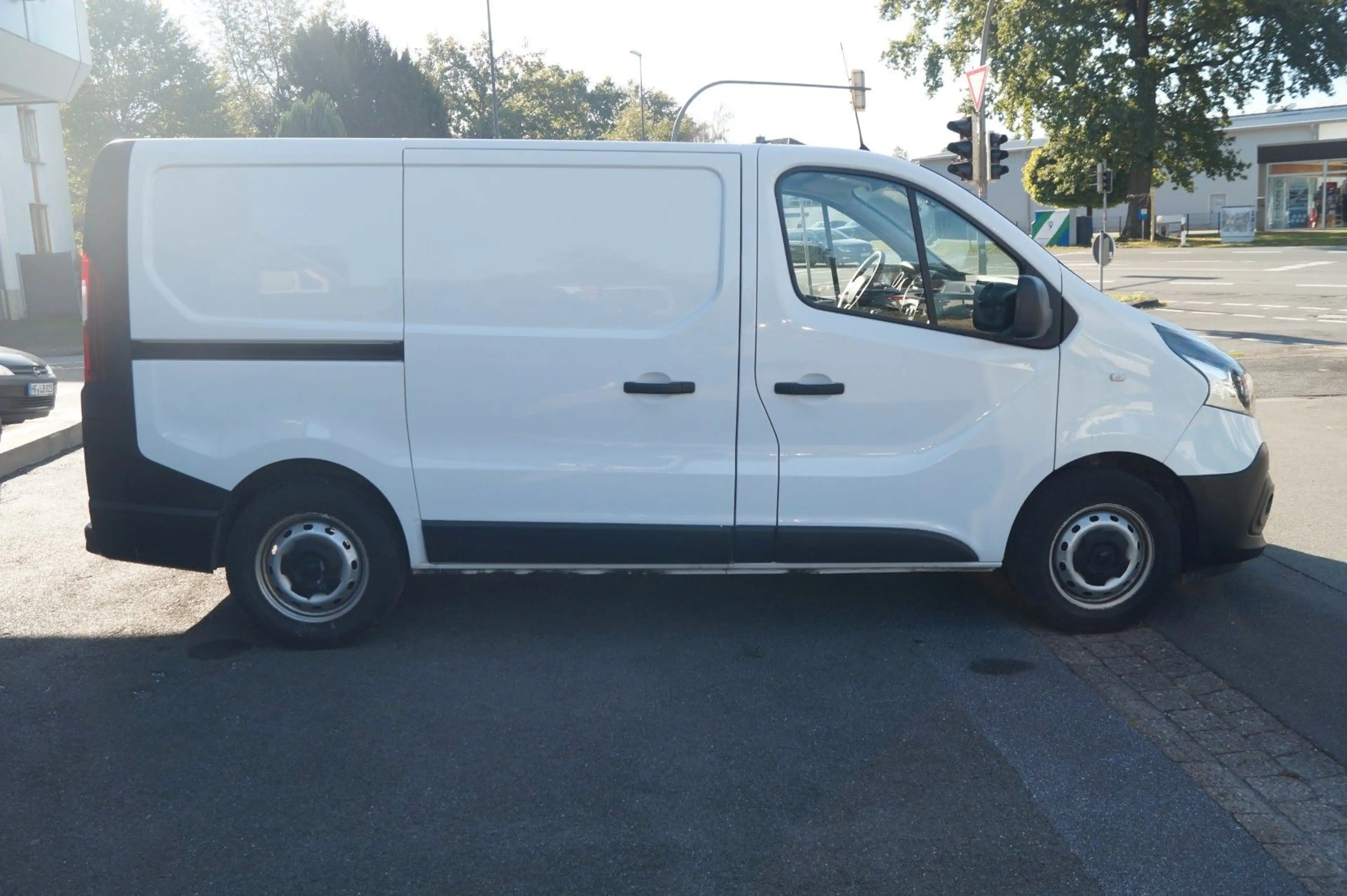Renault Trafic Kasten L1H1*Klima*3-Sitzer*Tempomat*PDC* — photo 5