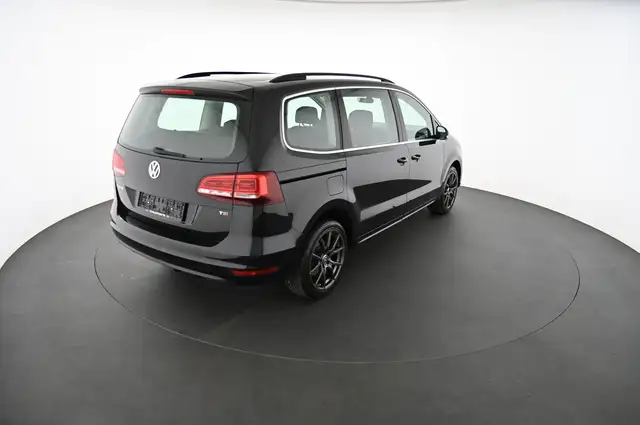 Volkswagen Sharan view 2
