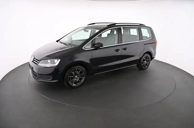Volkswagen Sharan view 3