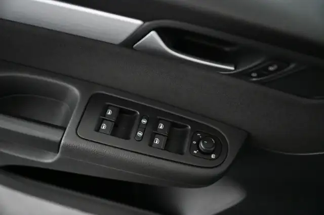 Volkswagen Sharan view 27