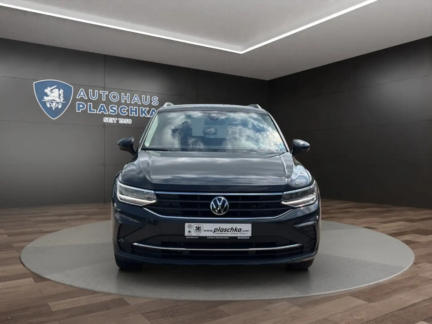 Volkswagen Tiguan 2.0 TDI United AHK+NAVI+PDC Klima Navi Gris - 2