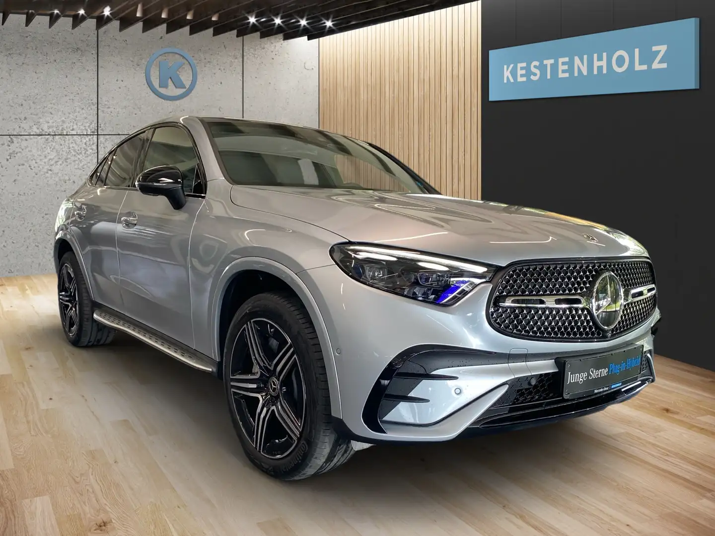 Mercedes-Benz GLC 300 GLC 300 de 4M Coupé *AMG*NIGHT*MEMO*AHK*PANO*SHZ Silber - 2