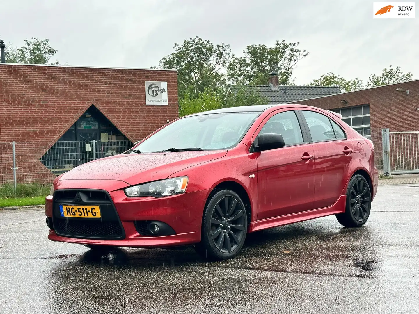 Mitsubishi Lancer Sportback 1.8 Intense Cruise*Airco*Parkeersensoren Rot - 1
