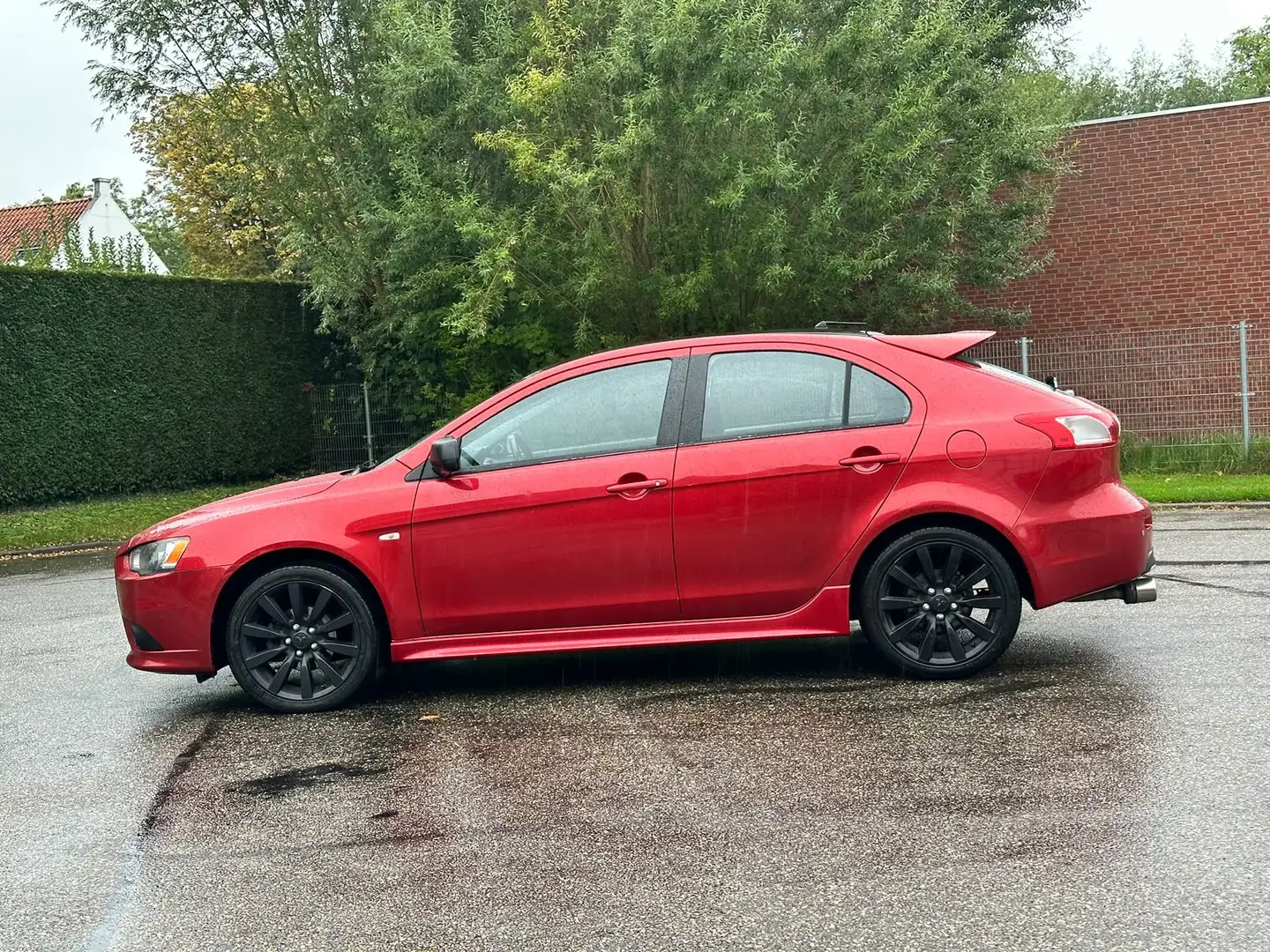 Mitsubishi Lancer Sportback 1.8 Intense Cruise*Airco*Parkeersensoren Rot - 2