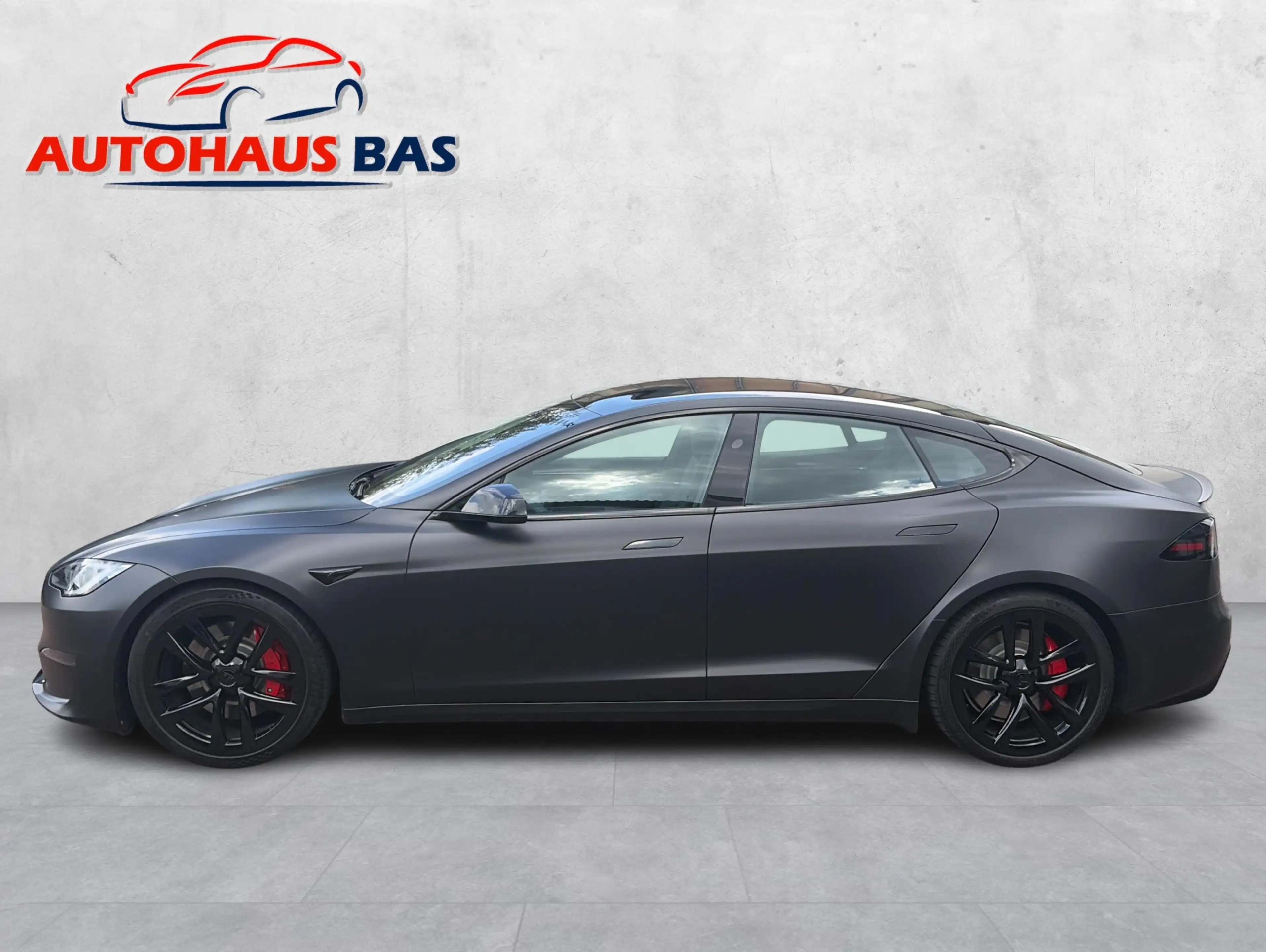 Tesla Model S Plaid* Yoke* Mwst ausweisbar*1.Hand — photo 5