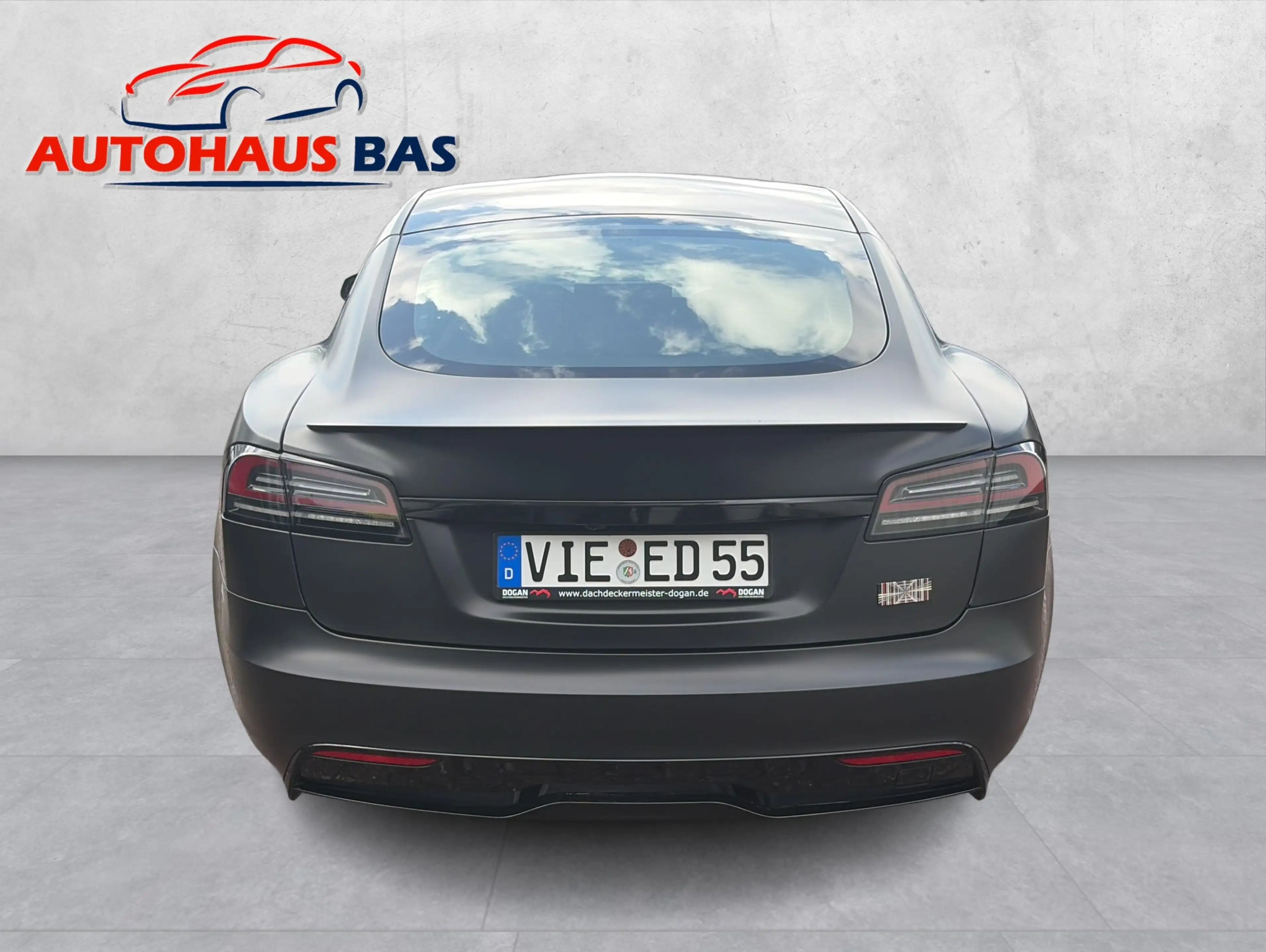 Tesla Model S Plaid* Yoke* Mwst ausweisbar*1.Hand — photo 8