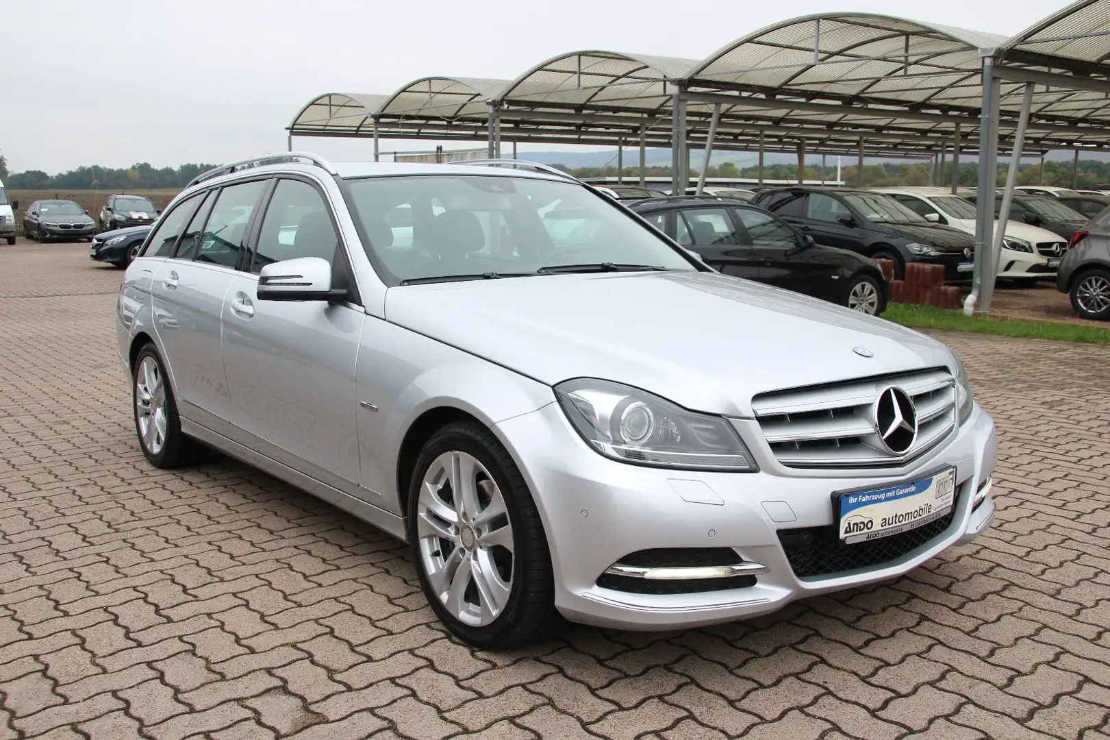 Mercedes-Benz C 250 d T BlueEfficiency 4Matic Xenon/Navi/AHK Silber - 2