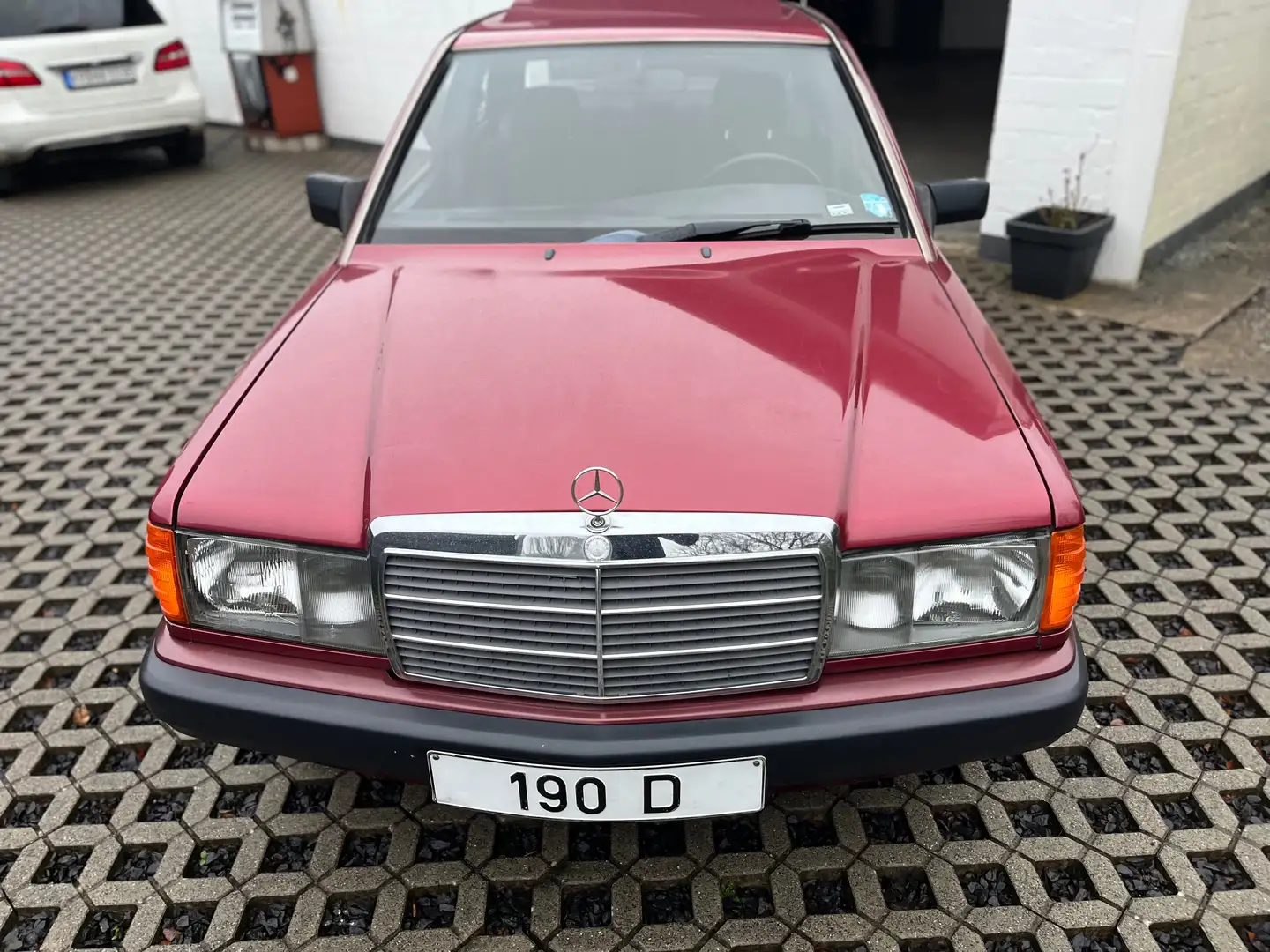 Mercedes-Benz 190 190 D fast aus 1.Hand , Oldtimerzulassung Rot - 1
