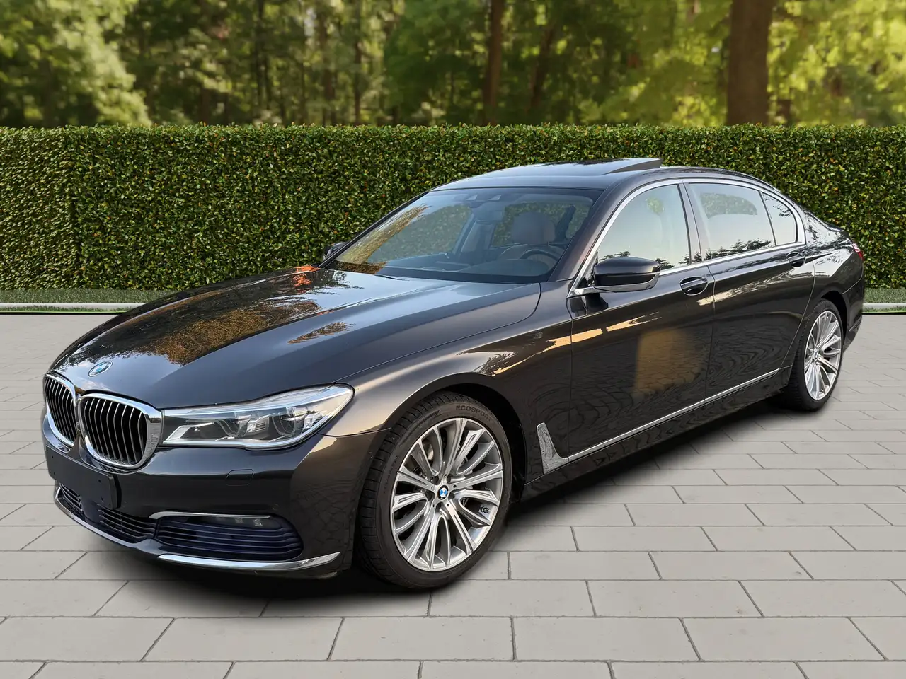 BMW 740