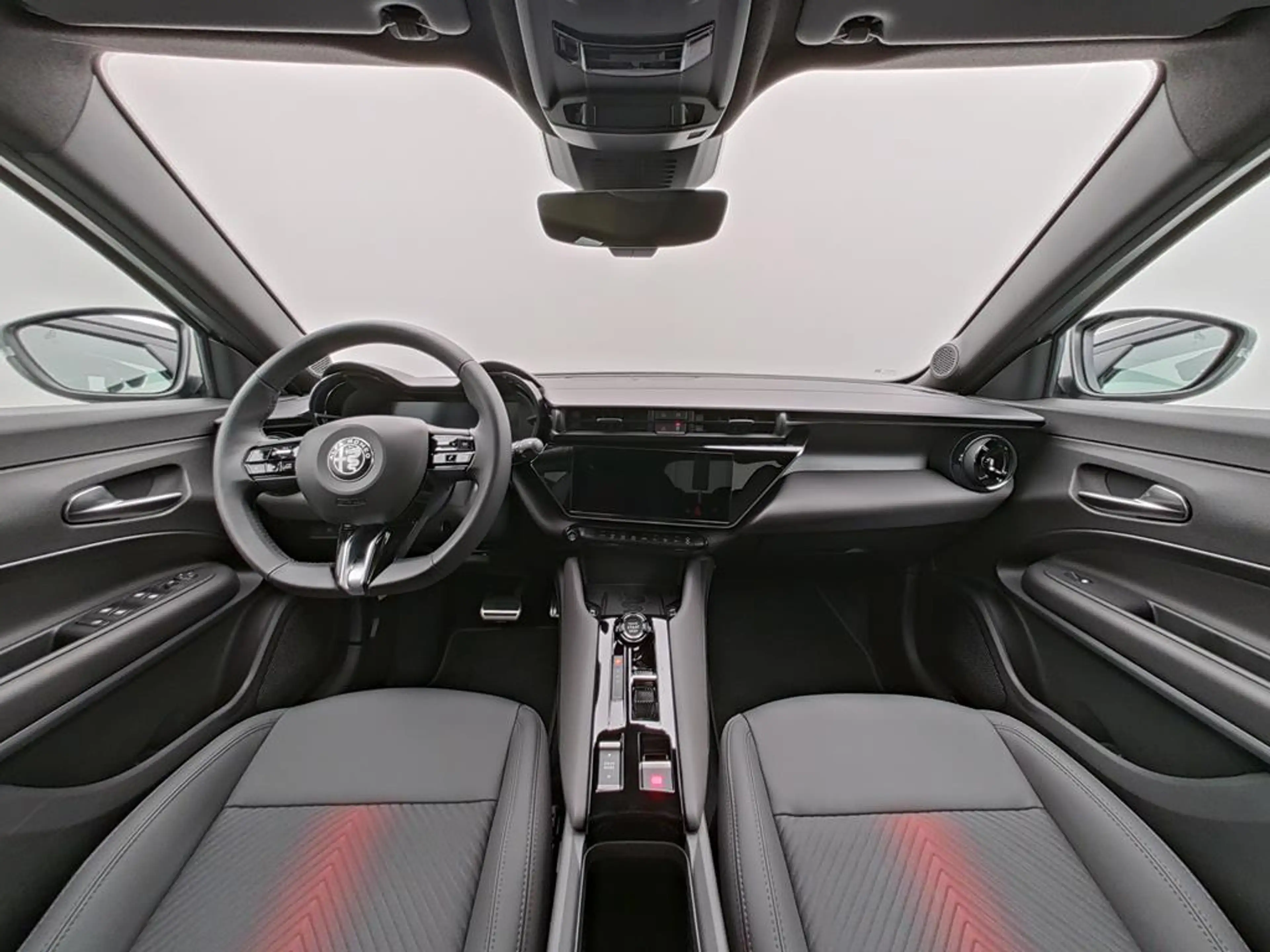 Alfa Romeo Junior Ibrida 1.2 VGT 48V-Hybrid 107 kW Ti — photo 12