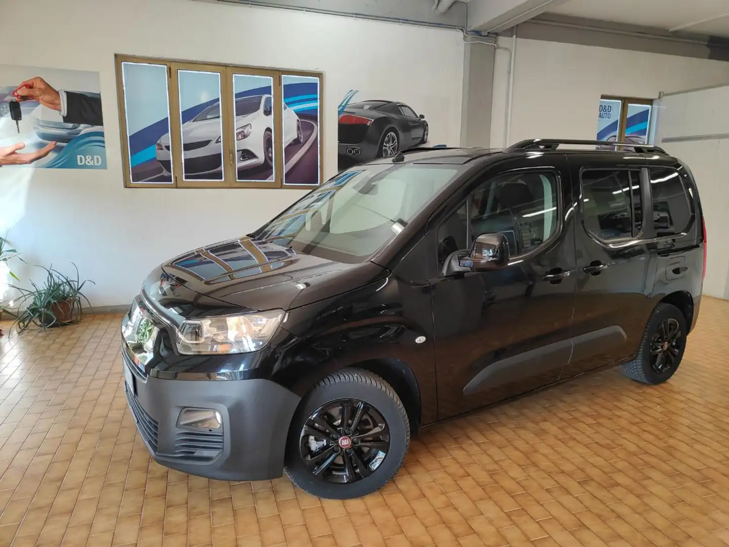 Fiat E-Doblo KM ZERO 5 POSTI ELETTRICO DOPPIA PORTA + IVA Zwart - 2