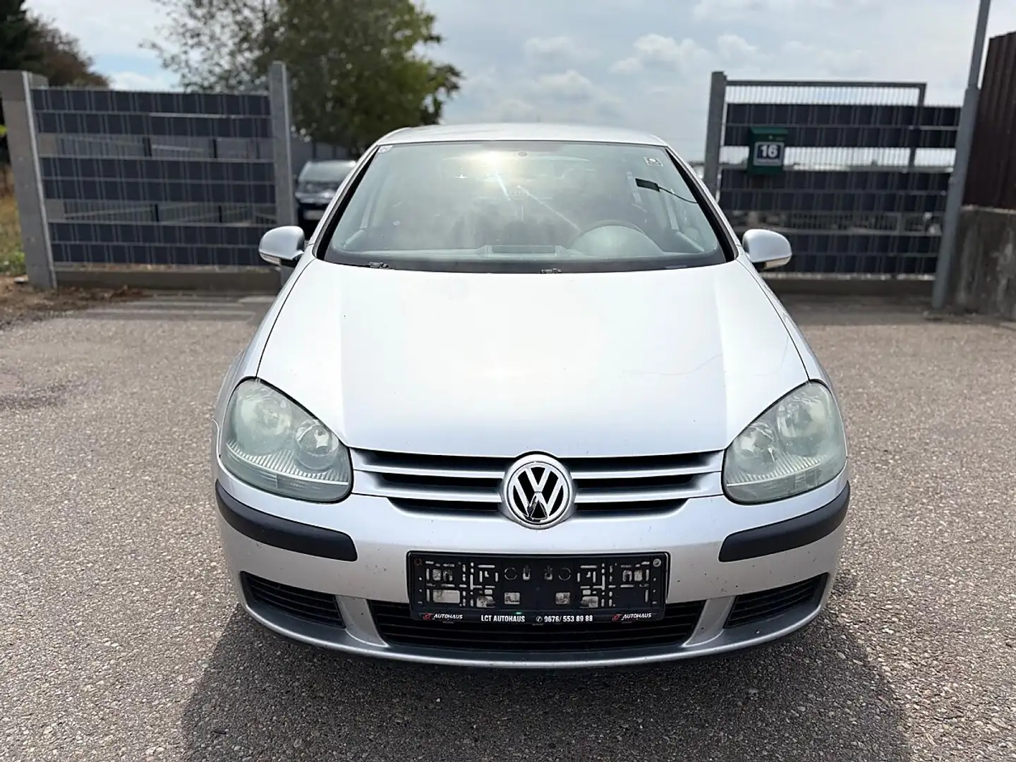 Volkswagen Golf Comfortline 1,9 TDI Silber - 2