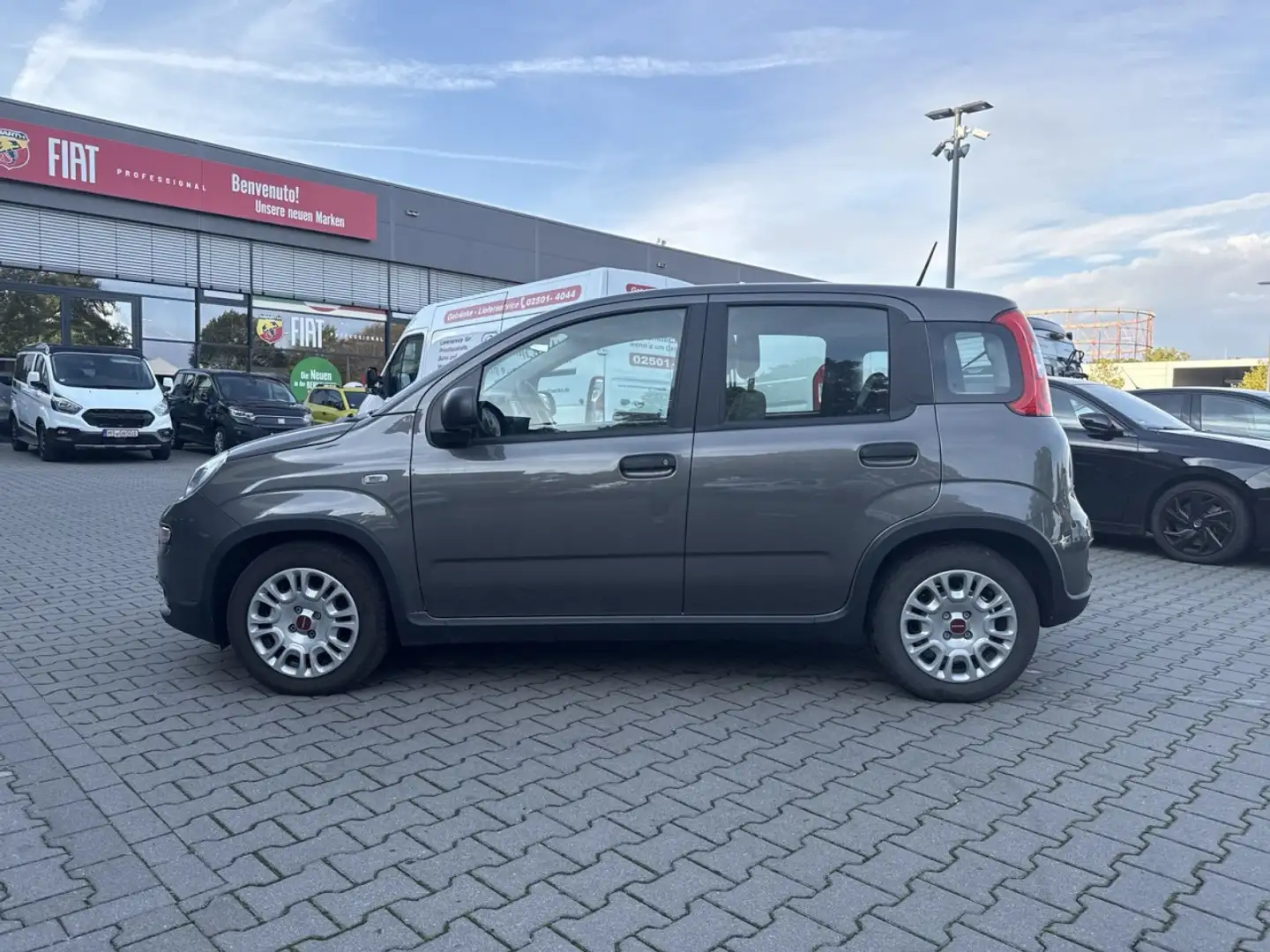 Fiat Panda Hybrid**Tech Paket** Grijs - 2