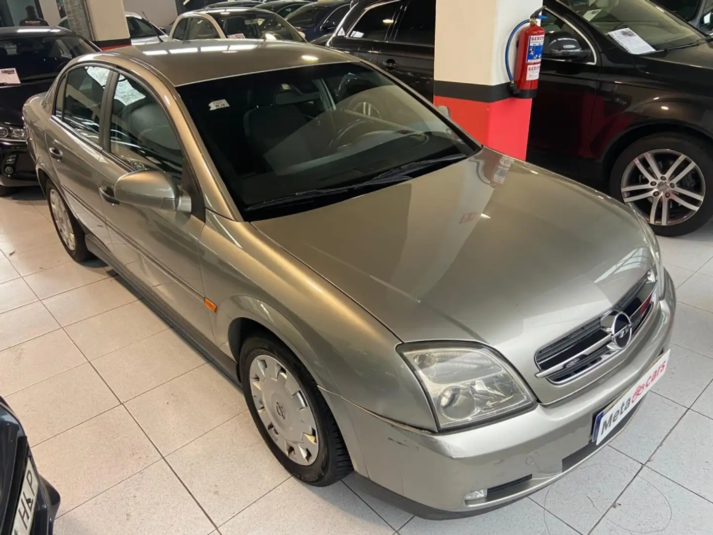 Opel Vectra 2.0DTi 16v Comfort Grau - 2