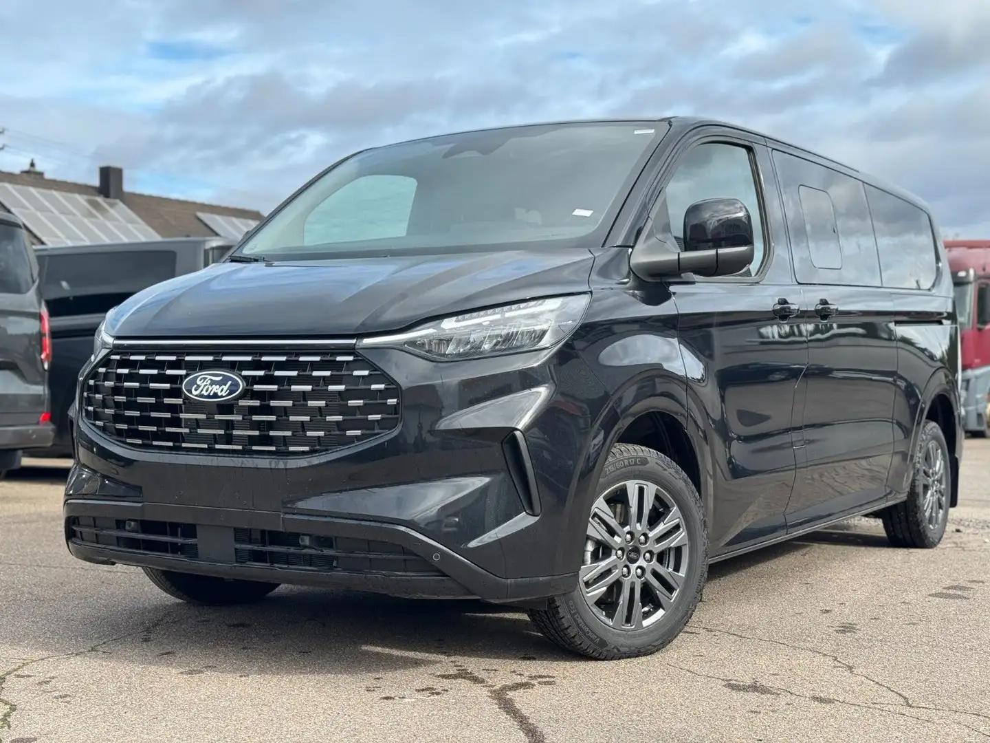 Ford Tourneo Custom L2 Titanium | 9-Sitzer | sofort Noir - 1