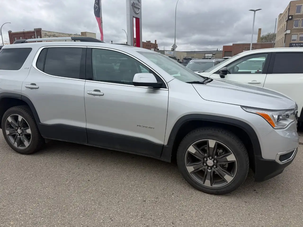 GMC Acadia снимка GMC Acadia