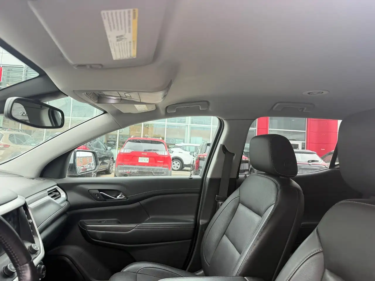 GMC Acadia снимка GMC Acadia