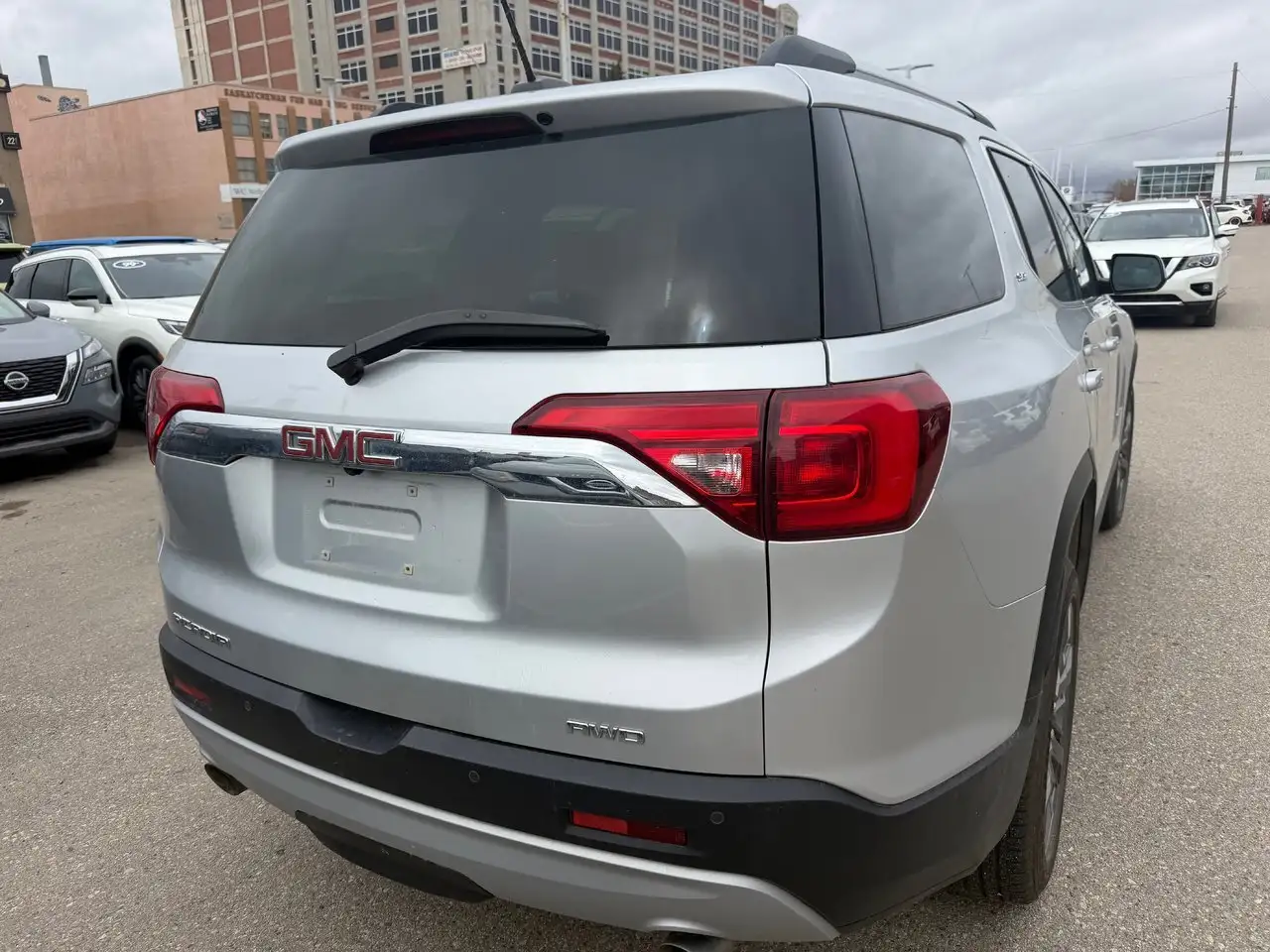 GMC Acadia снимка GMC Acadia