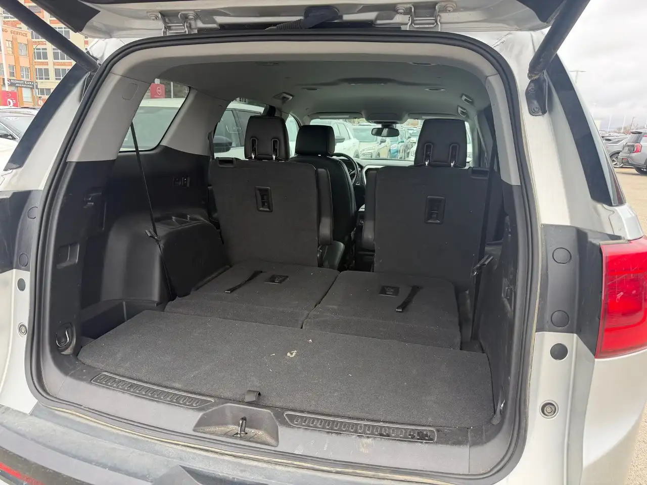 GMC Acadia снимка GMC Acadia
