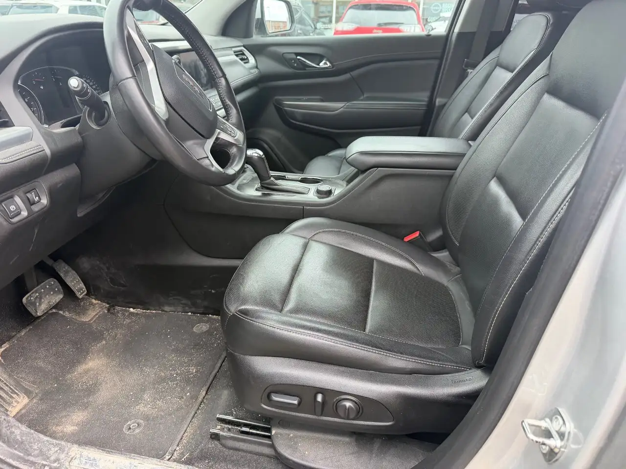 GMC Acadia снимка GMC Acadia