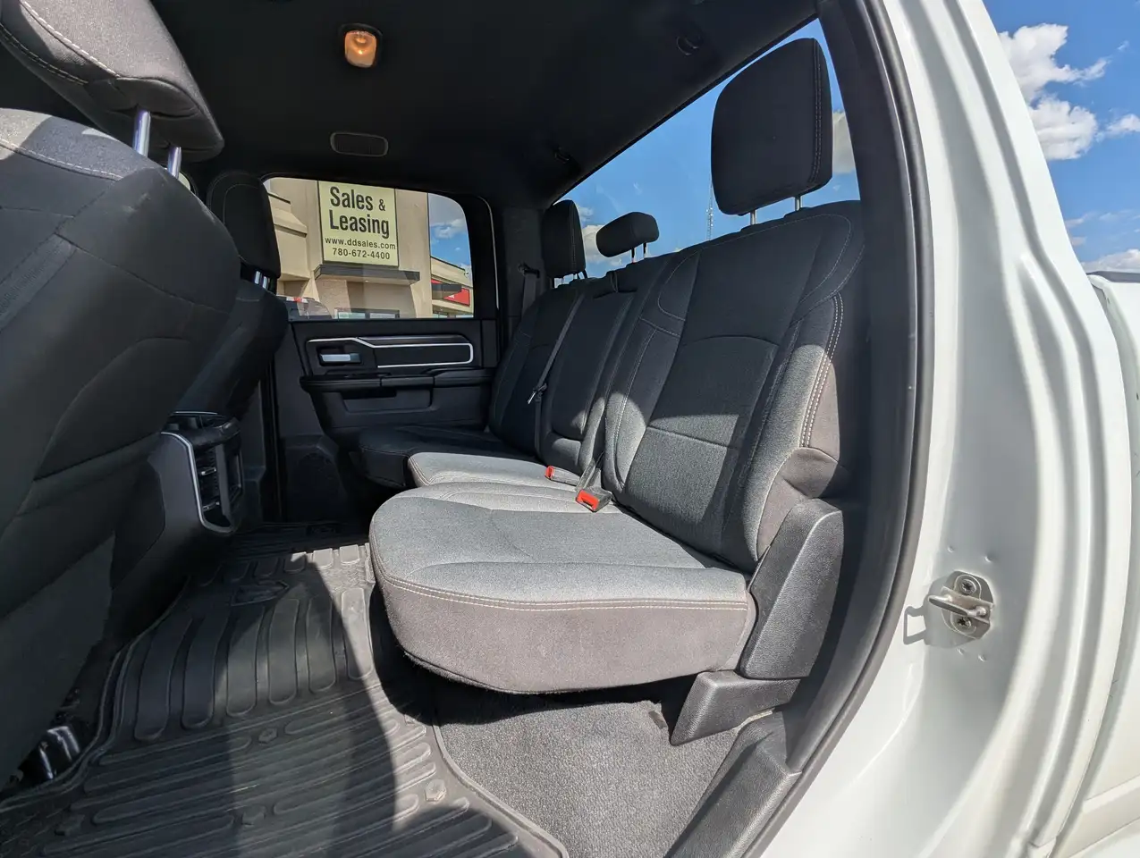 RAM 3500 снимка RAM 3500