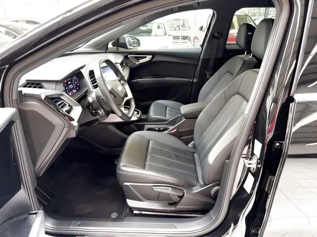 Audi Q4 E-Tron view 8