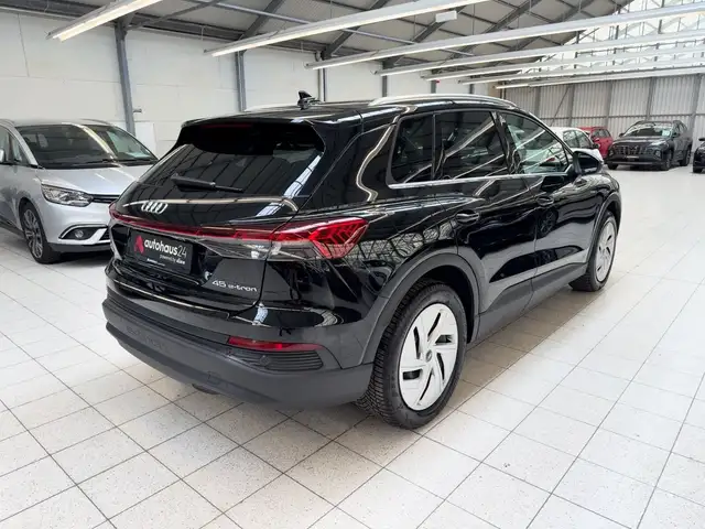 Audi Q4 E-Tron view 5