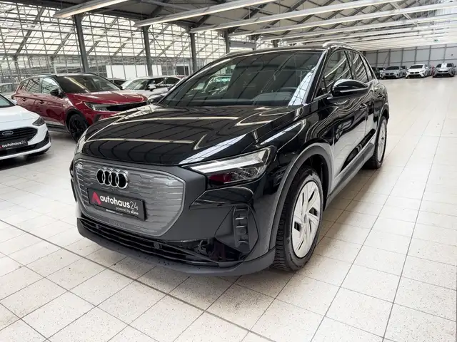 Audi Q4 E-Tron view 3