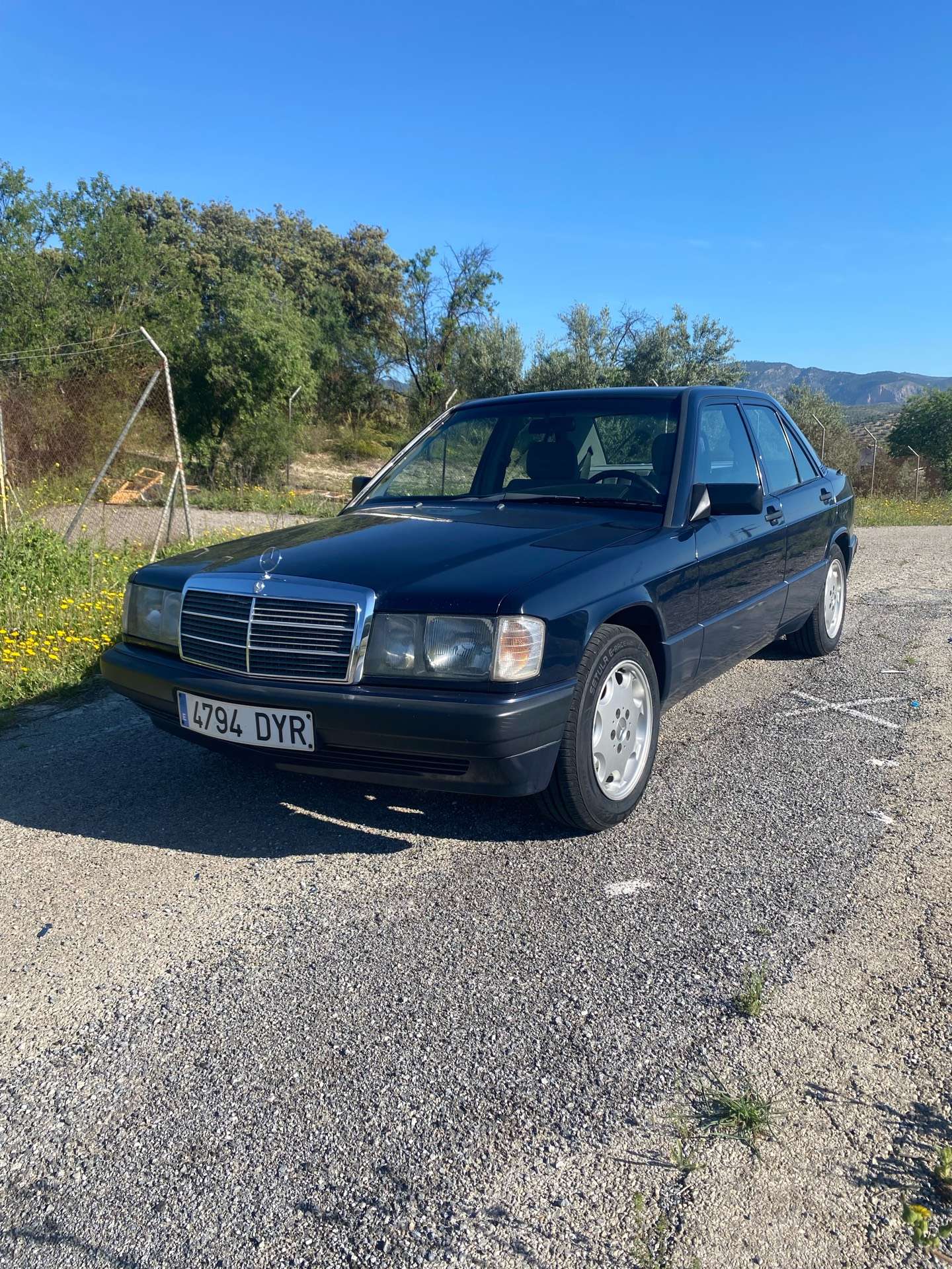Mercedes-Benz 190 190E 1.8 gasolina  5 velocidades - foto 1