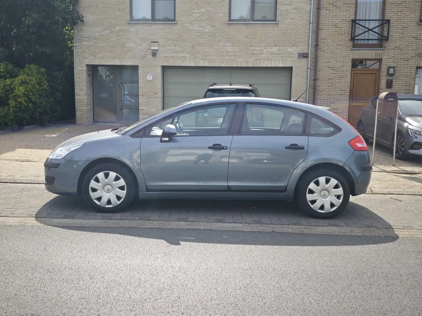 Citroen C4 1.4i 16V 90 Sillage Grigio - 1