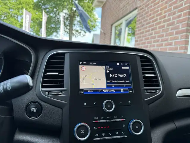 Renault Megane view 15