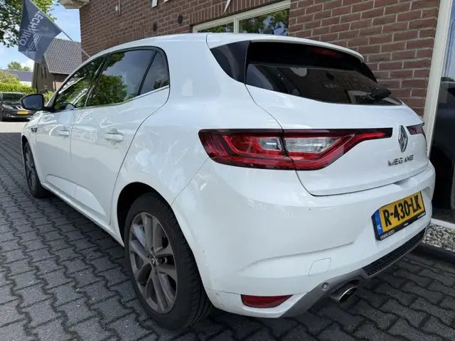 Renault Megane view 11