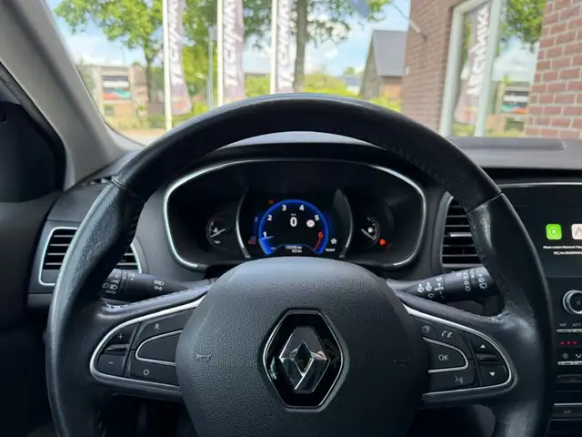 Renault Megane view 8