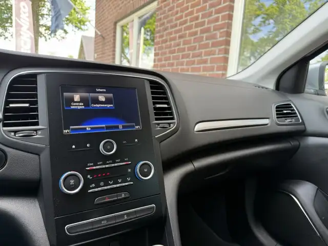 Renault Megane view 21