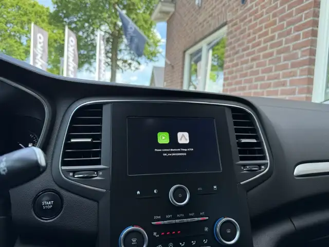 Renault Megane view 14