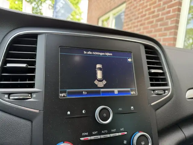 Renault Megane view 28