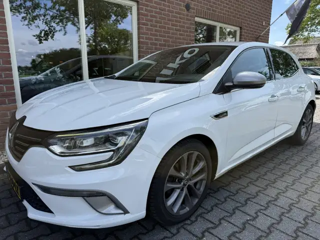 Renault Megane view 12