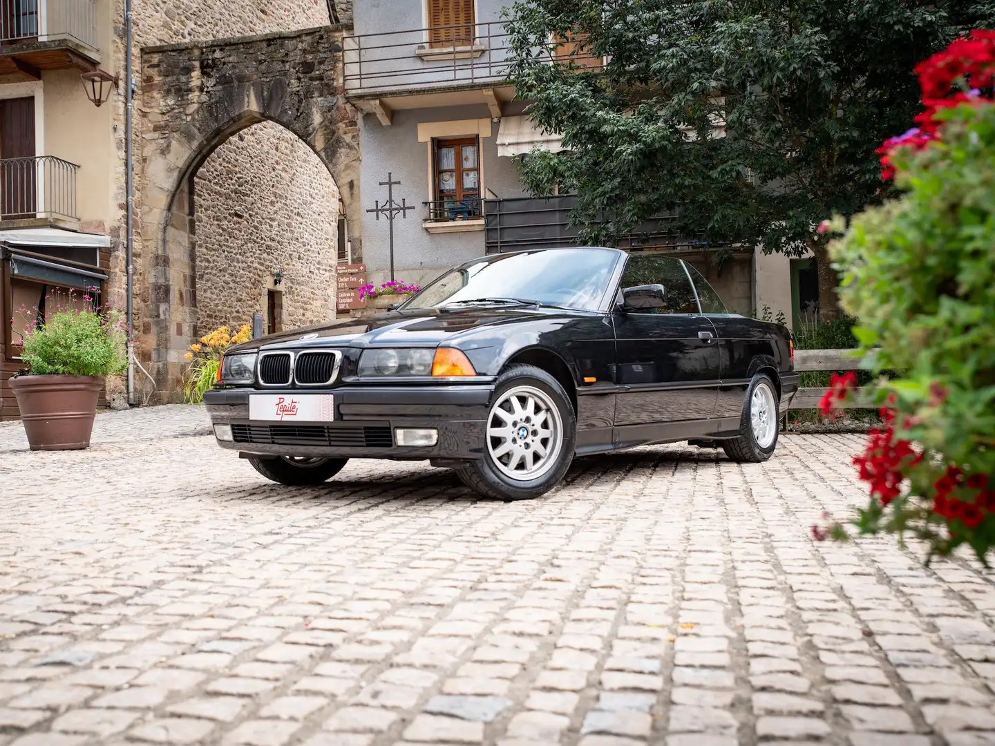 BMW 318 318i Worldline Černá - 1