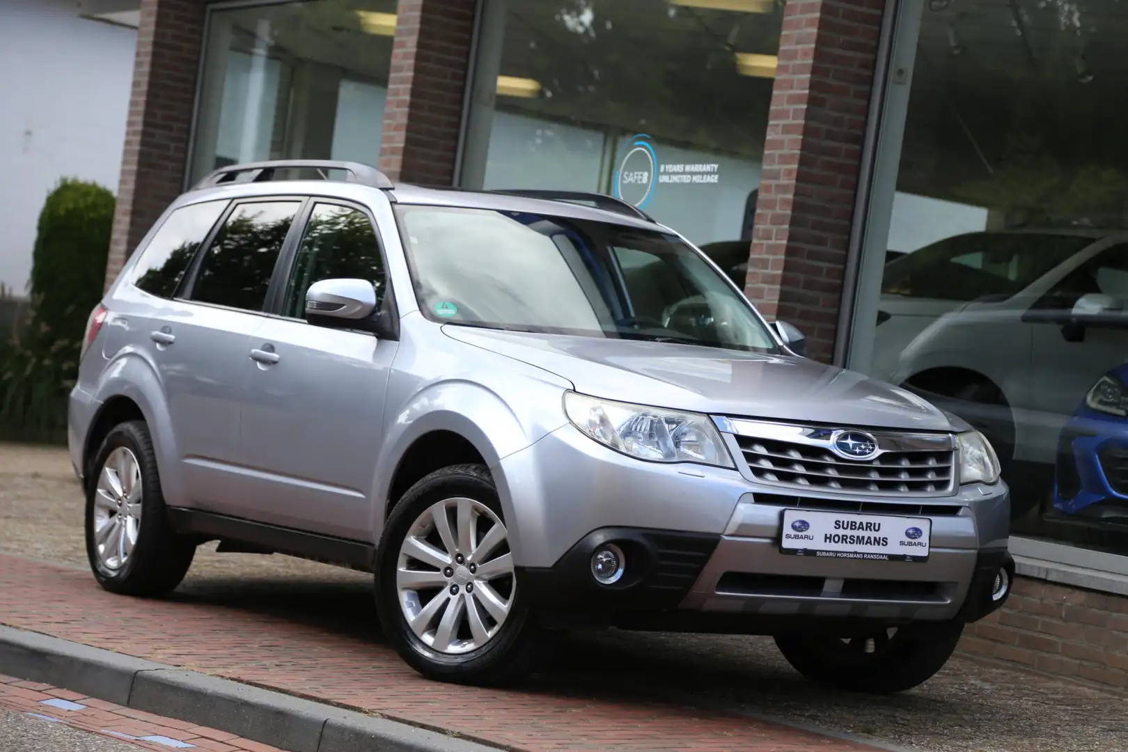Subaru Forester 2.0 XS Premium Automaat Schuifdak Camera Gris - 1
