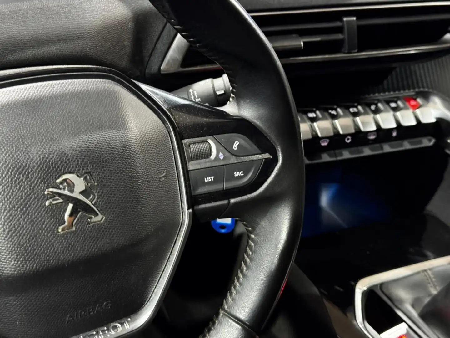 Peugeot 3008 1.5BlueHDi Active Pack S&S 130 Gris - 2