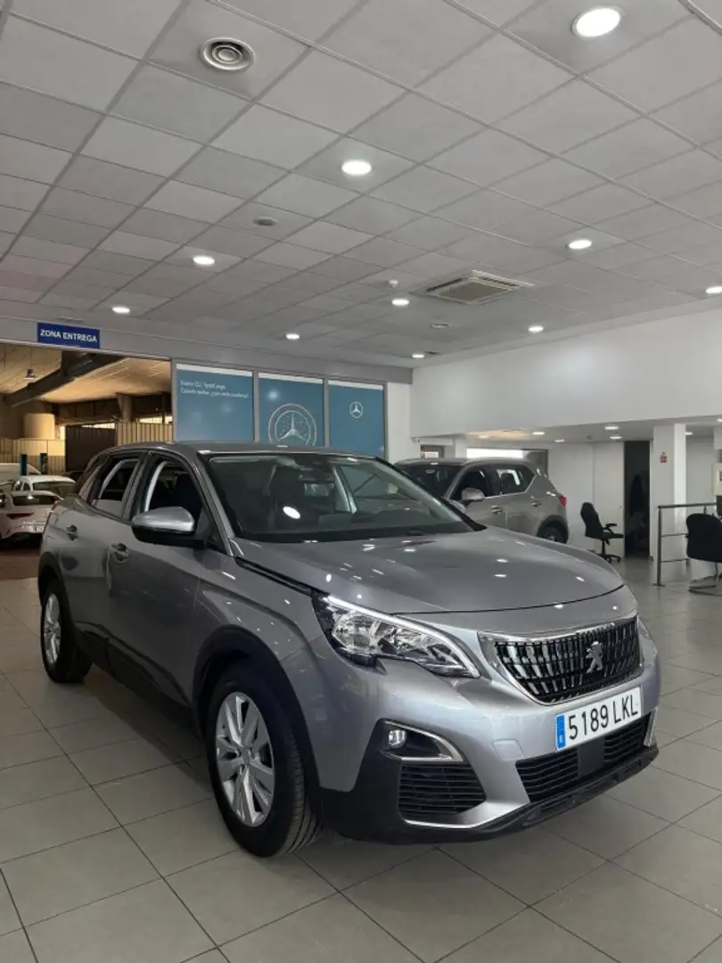 Peugeot 3008 1.5BlueHDi Active Pack S&S 130 Gris - 2