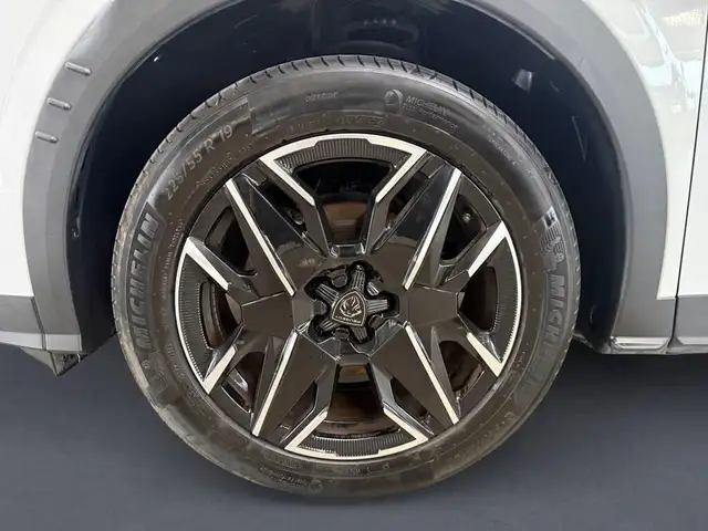 Peugeot 3008 view 9