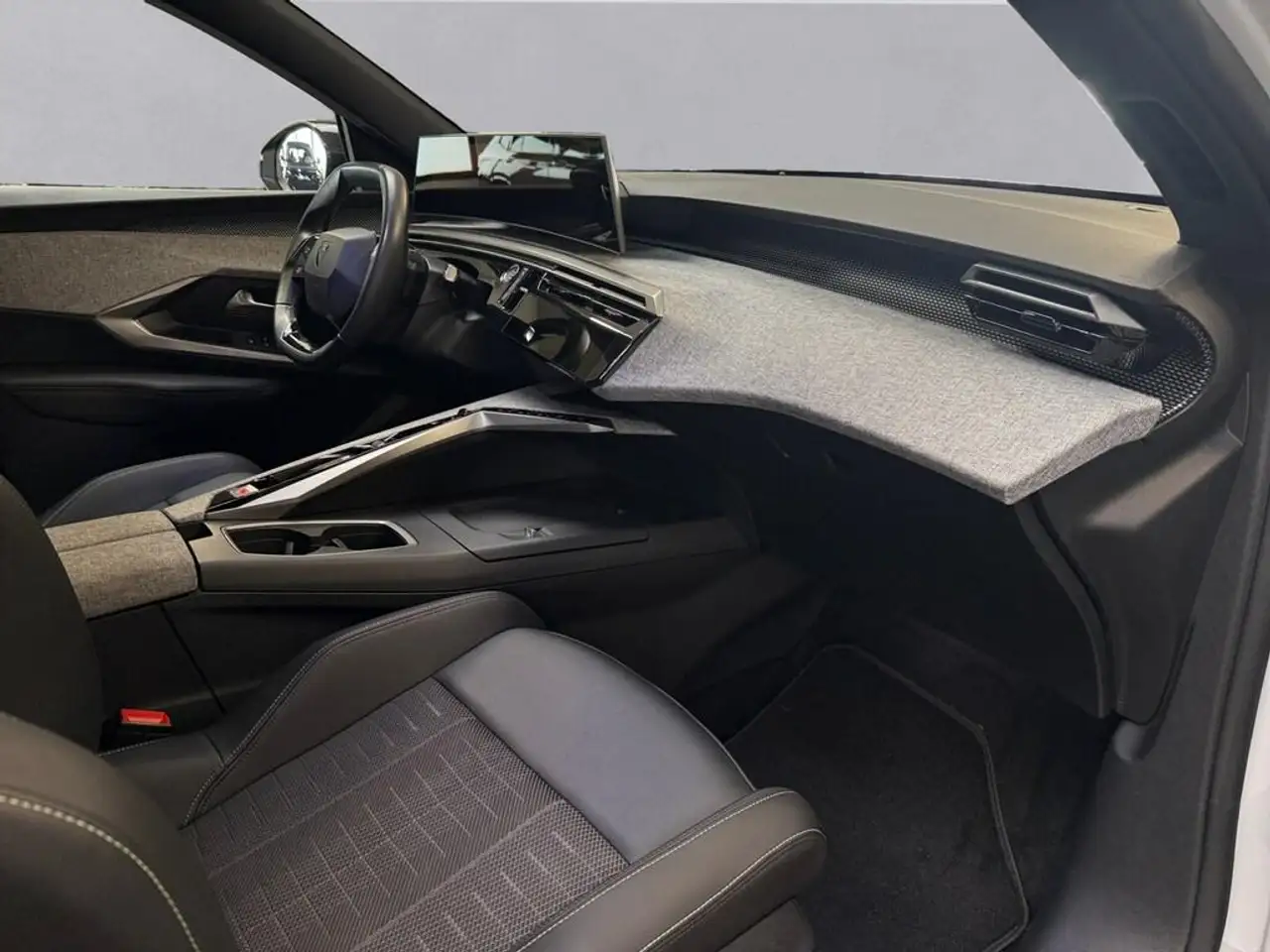 Peugeot 3008 1.2 hybrid GT 136cv e-dcs6, миниатюра 14